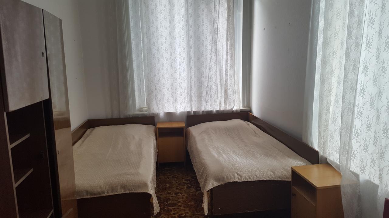 Firuza Hostel Borjomi Εξωτερικό φωτογραφία