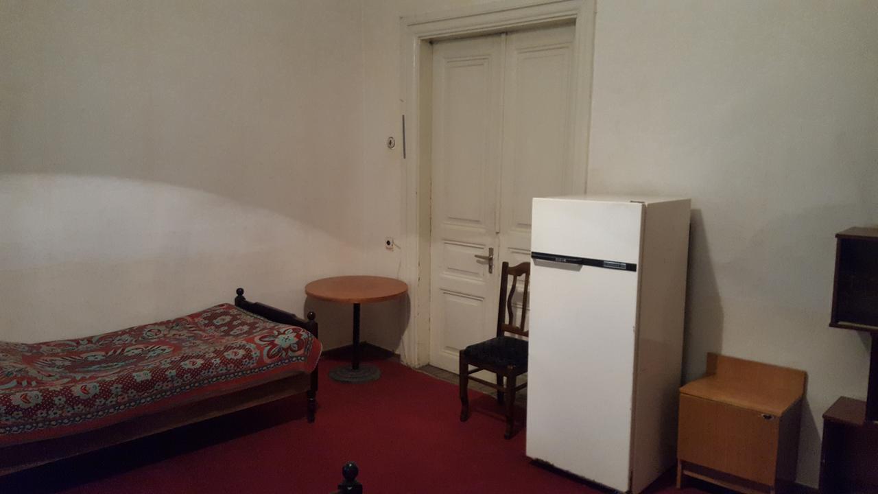 Firuza Hostel Borjomi Εξωτερικό φωτογραφία
